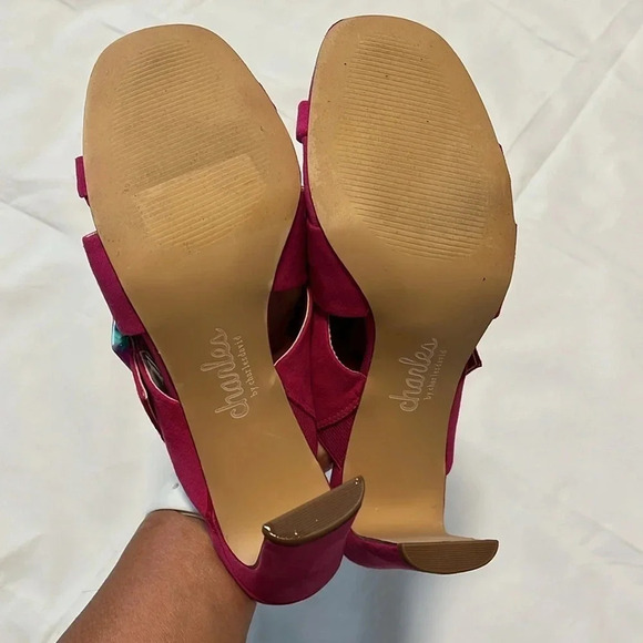 NWOT Fuchsia Faux Suede Heel Sandal, Size 8 - Picture 9 of 9